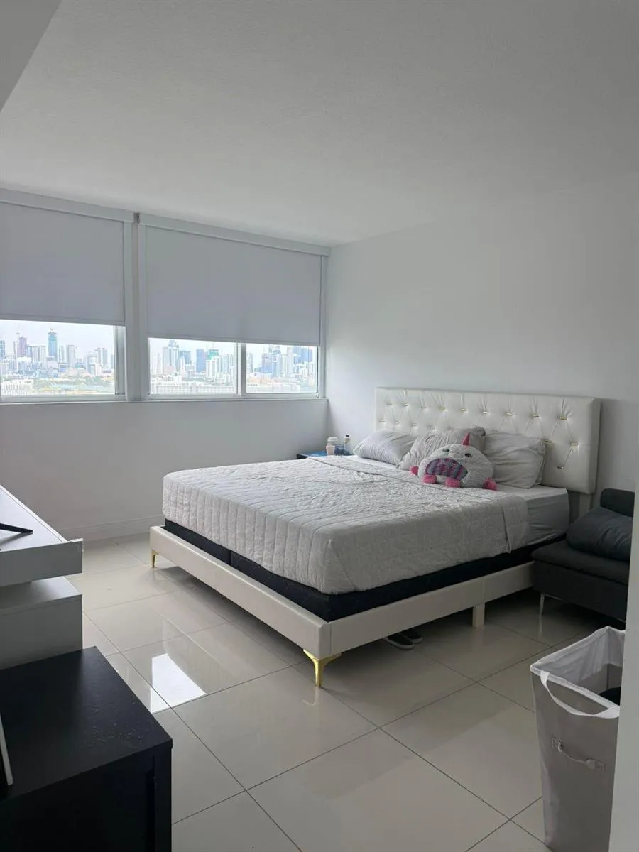 1861 NW S River Drive #2408 Miami, FL 33125
