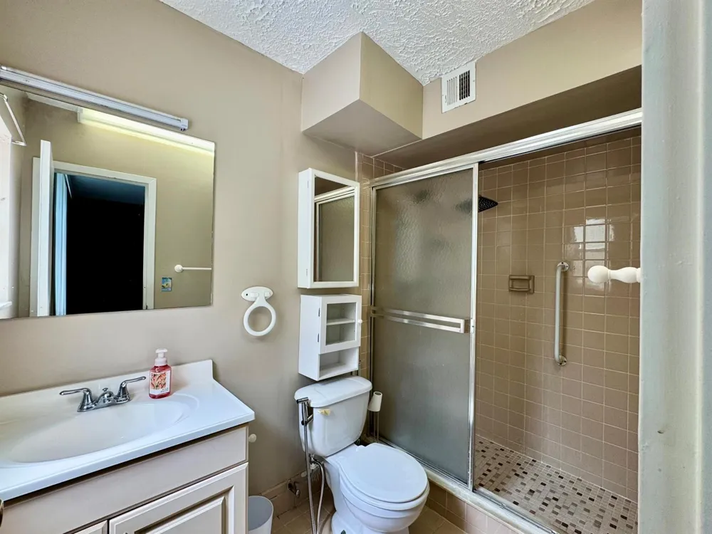 1800 SW 81st Avenue #1307 North Lauderdale, FL 33068