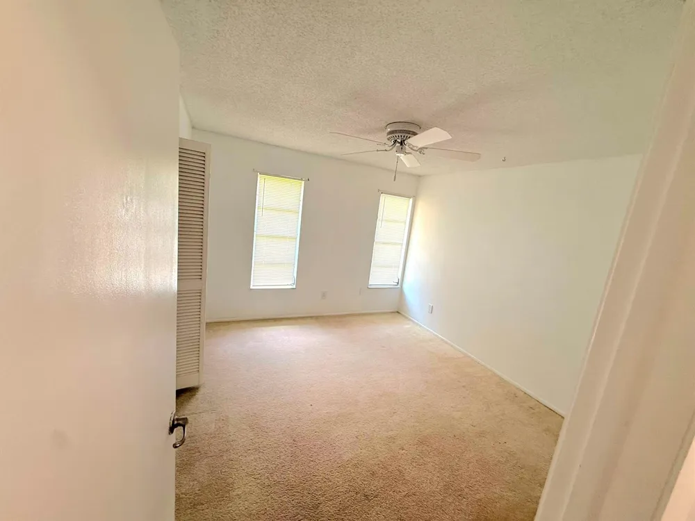 2466 44th Avenue Vero Beach, FL 32966