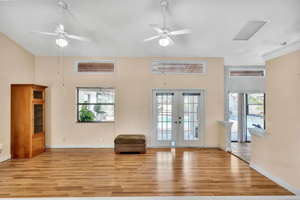 4377 NW 88th Terrace Coral Springs, FL 33065
