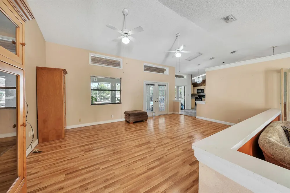 4377 NW 88th Terrace Coral Springs, FL 33065