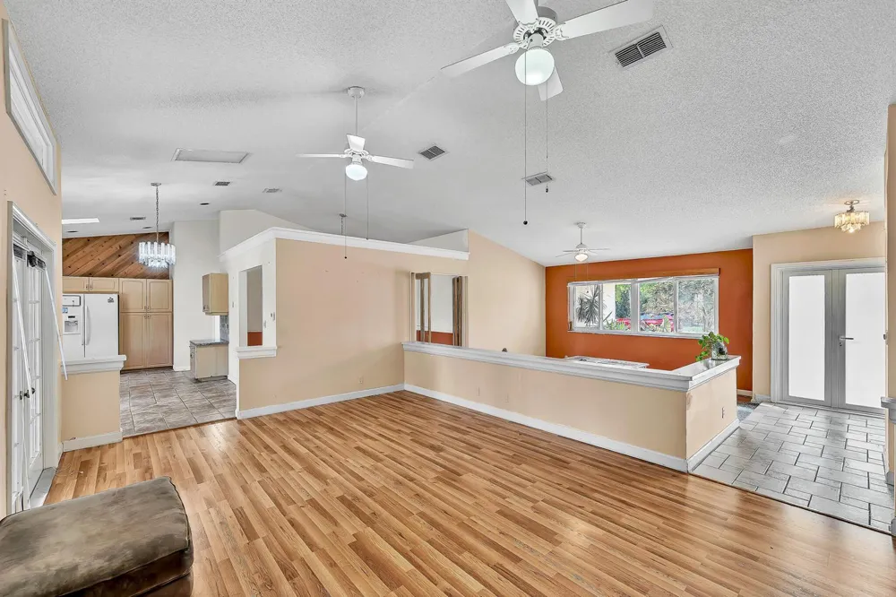 4377 NW 88th Terrace Coral Springs, FL 33065