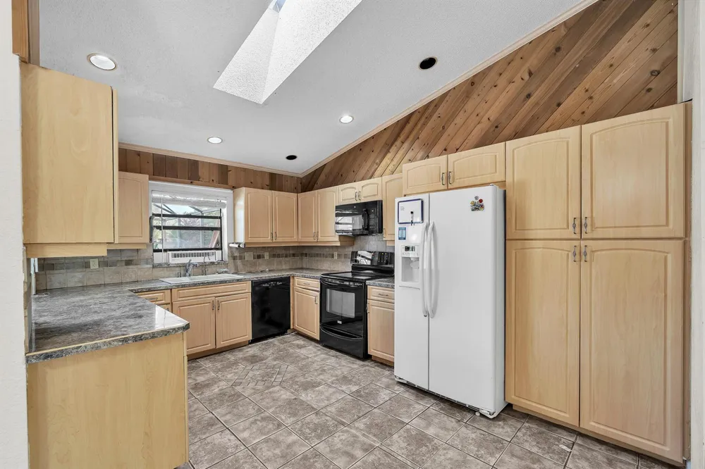 4377 NW 88th Terrace Coral Springs, FL 33065