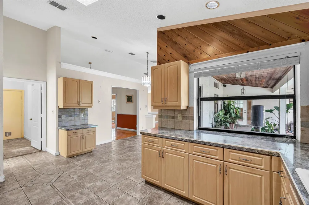 4377 NW 88th Terrace Coral Springs, FL 33065