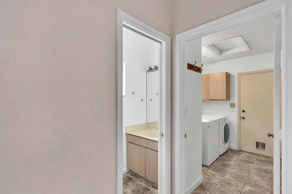 4377 NW 88th Terrace Coral Springs, FL 33065