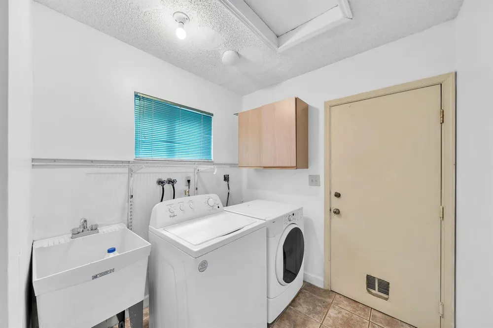 4377 NW 88th Terrace Coral Springs, FL 33065