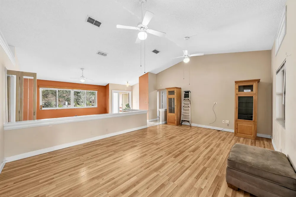 4377 NW 88th Terrace Coral Springs, FL 33065