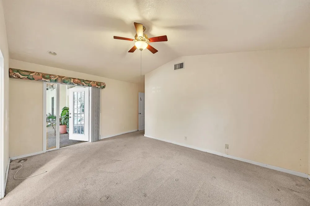 4377 NW 88th Terrace Coral Springs, FL 33065