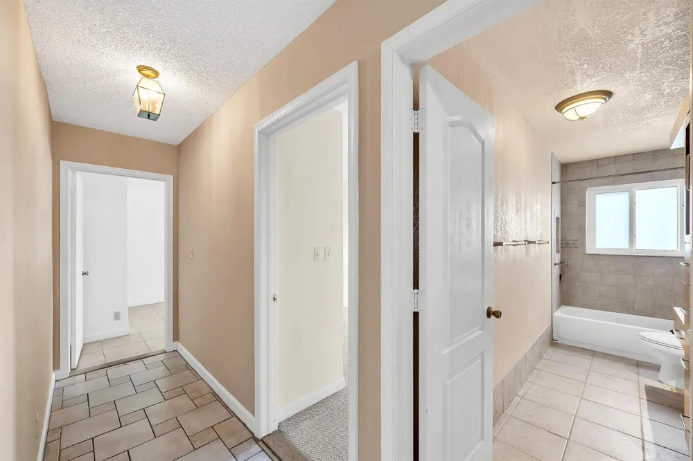 4377 NW 88th Terrace Coral Springs, FL 33065
