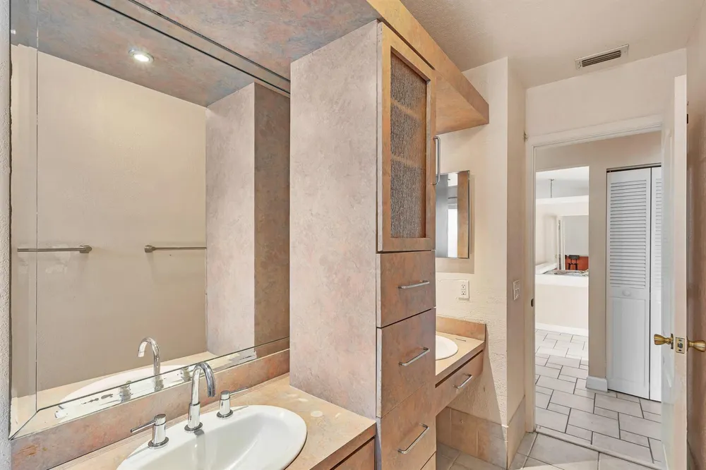 4377 NW 88th Terrace Coral Springs, FL 33065