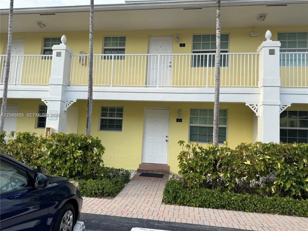 2660 NE 8th Ave #107 Wilton Manors, FL 33334