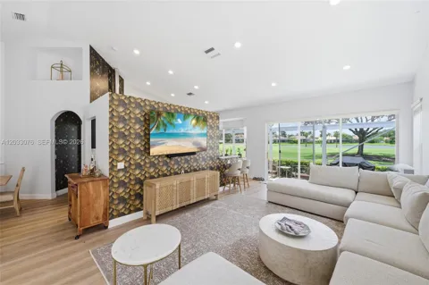 8141 Sandpiper Way