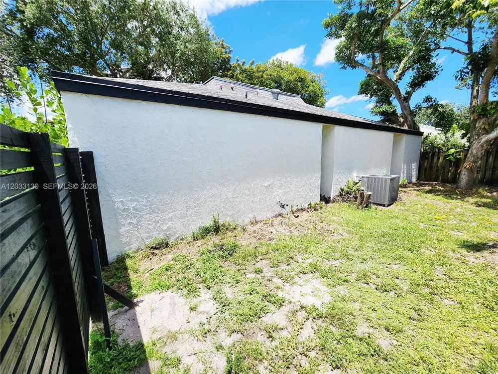 4962 SW 95th Ave Cooper City, FL 33328