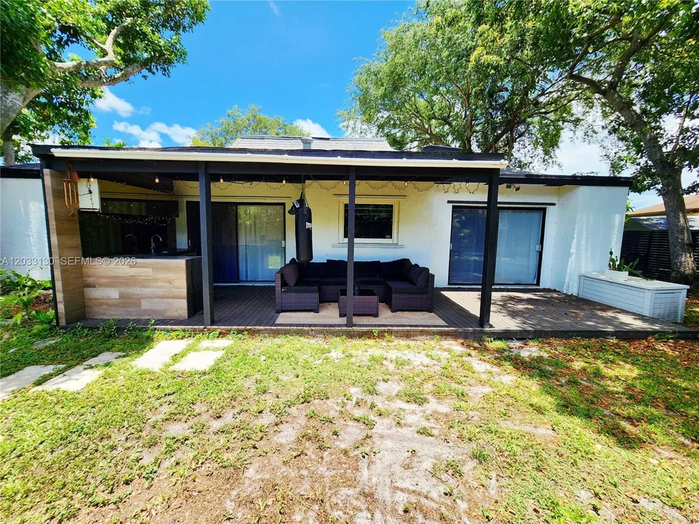 4962 SW 95th Ave Cooper City, FL 33328