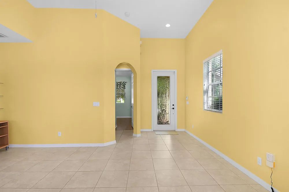 9902 E Verona Circle Circle Vero Beach, FL 32966