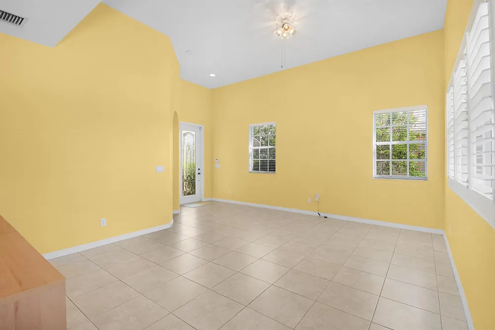 9902 E Verona Circle Circle Vero Beach, FL 32966
