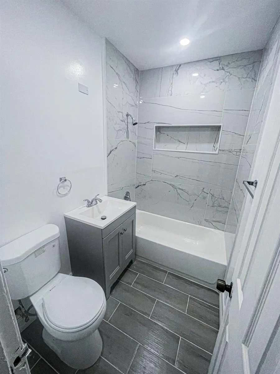 841 NW 116th Terrace Miami, FL 33168