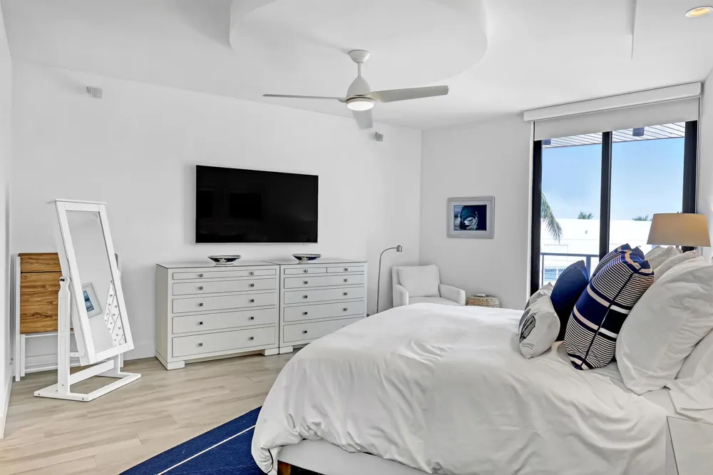 106 Inlet Way #305 Palm Beach Shores, FL 33404