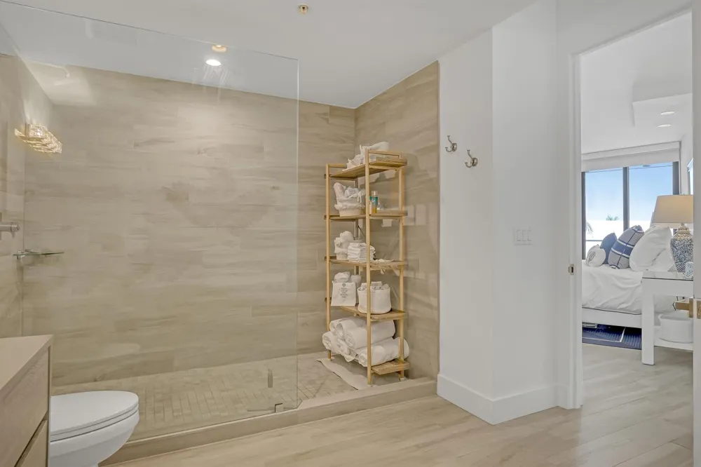 106 Inlet Way #305 Palm Beach Shores, FL 33404