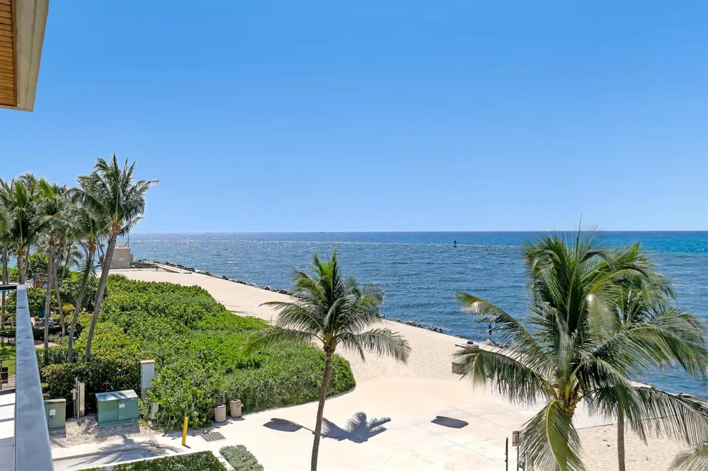 106 Inlet Way #305 Palm Beach Shores, FL 33404