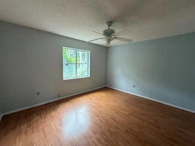 2440 NW 99th Way Sunrise, FL 33322