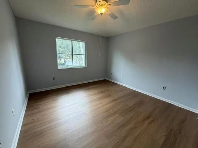 2440 NW 99th Way Sunrise, FL 33322
