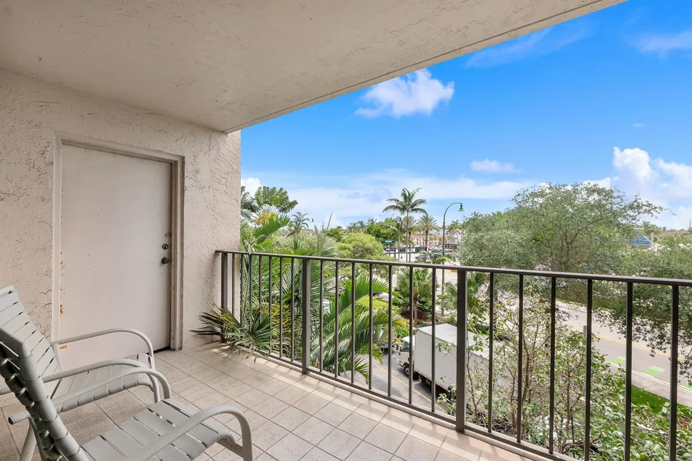 4900 Ocean Boulevard #416 Lauderdale By The Sea, FL 33308