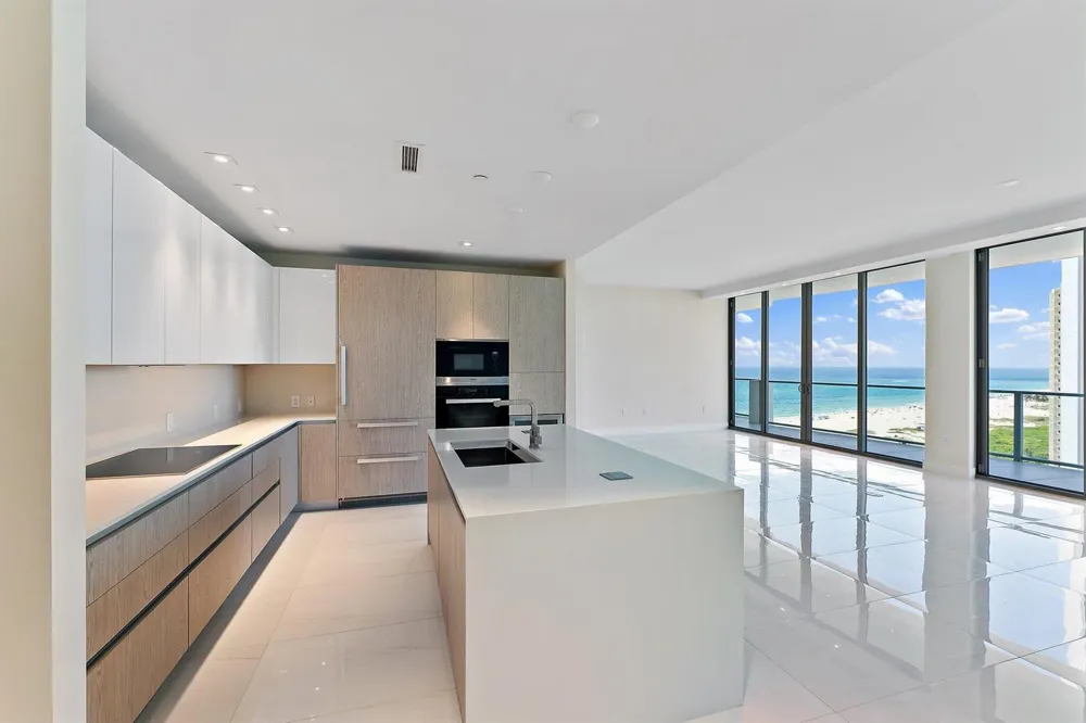 3100 Ocean Drive #H1206 Singer Island, FL 33404