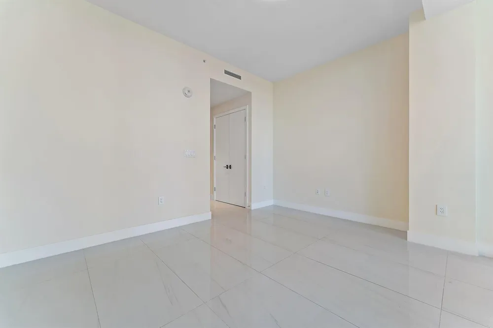 3100 Ocean Drive #H1206 Singer Island, FL 33404
