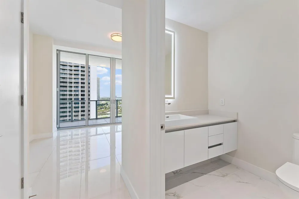 3100 Ocean Drive #H1206 Singer Island, FL 33404