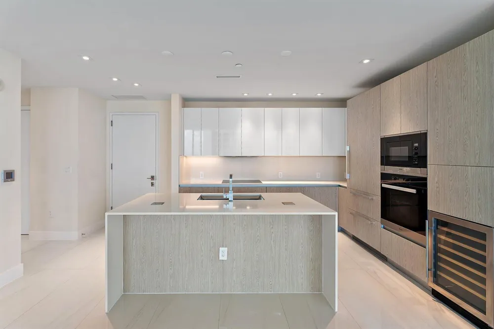 3100 Ocean Drive #H1206 Singer Island, FL 33404