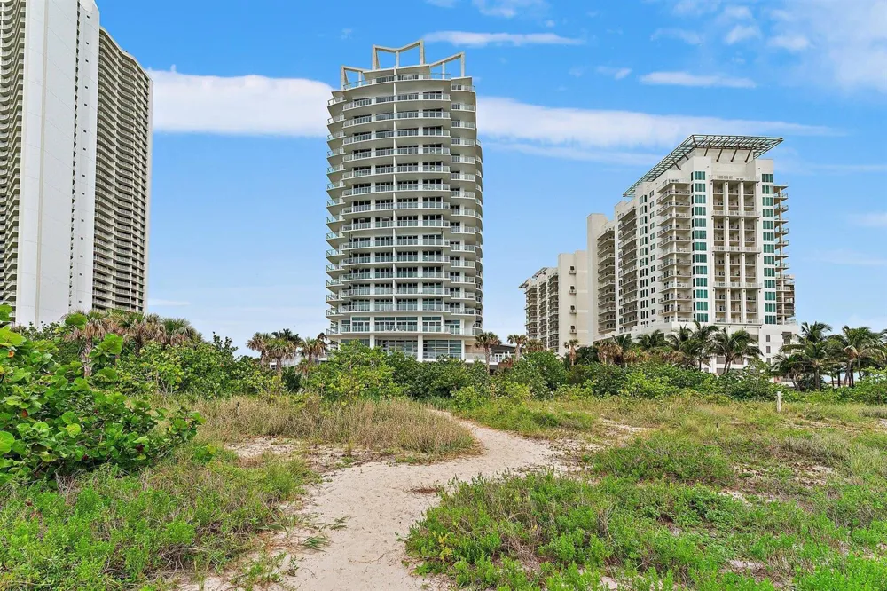 3100 Ocean Drive #H1206 Singer Island, FL 33404