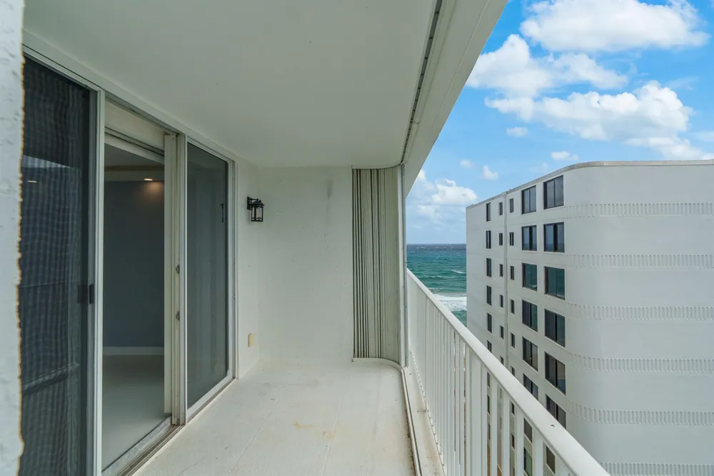 3580 S Ocean Boulevard #8b South Palm Beach, FL 33480