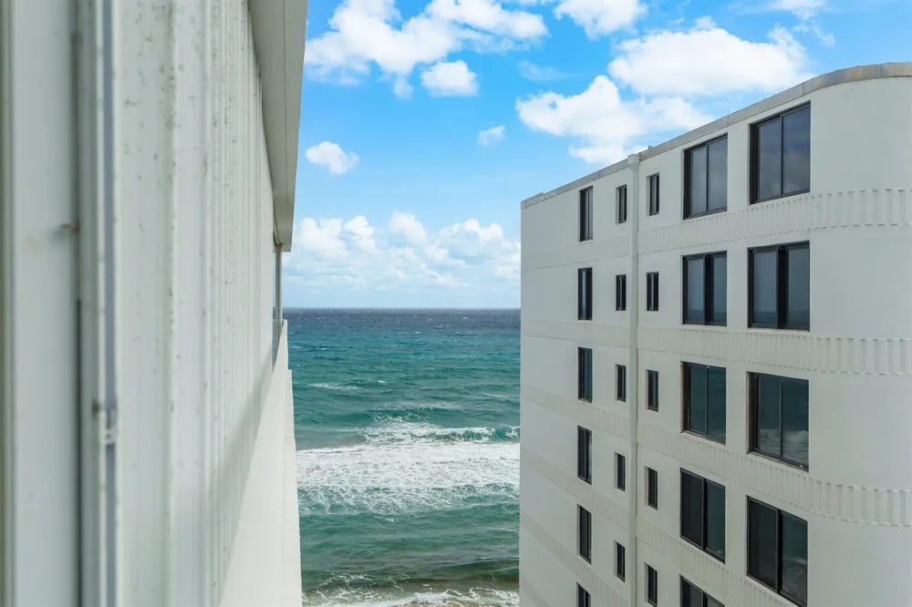 3580 S Ocean Boulevard #8b South Palm Beach, FL 33480