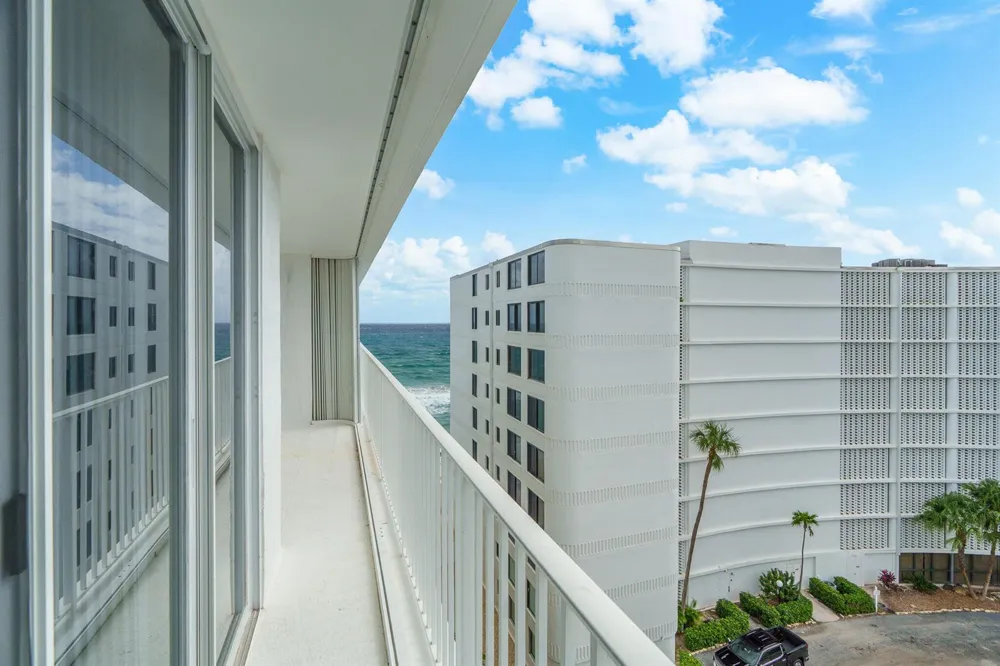 3580 S Ocean Boulevard #8b South Palm Beach, FL 33480