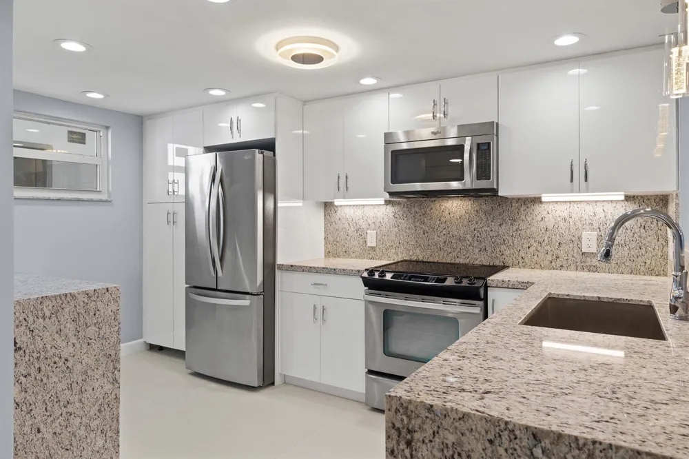 3580 S Ocean Boulevard #8b South Palm Beach, FL 33480