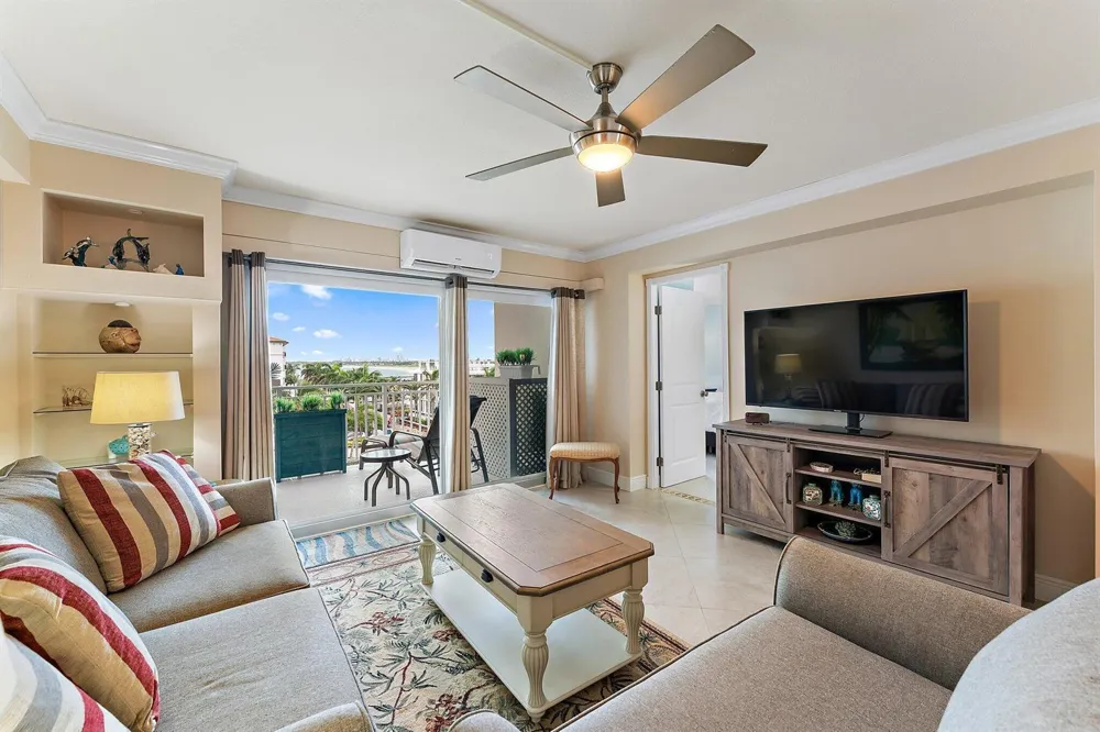 33 S Ocean Avenue #502 Palm Beach Shores, FL 33404