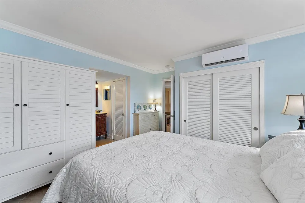 33 S Ocean Avenue #502 Palm Beach Shores, FL 33404