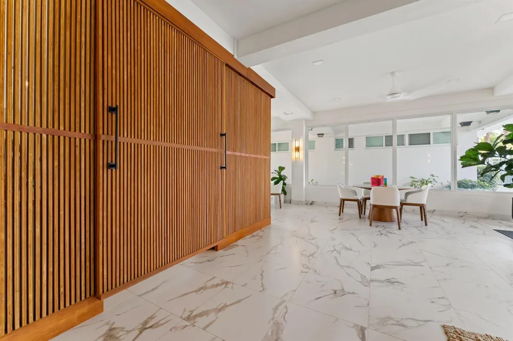 33 S Ocean Avenue #502 Palm Beach Shores, FL 33404