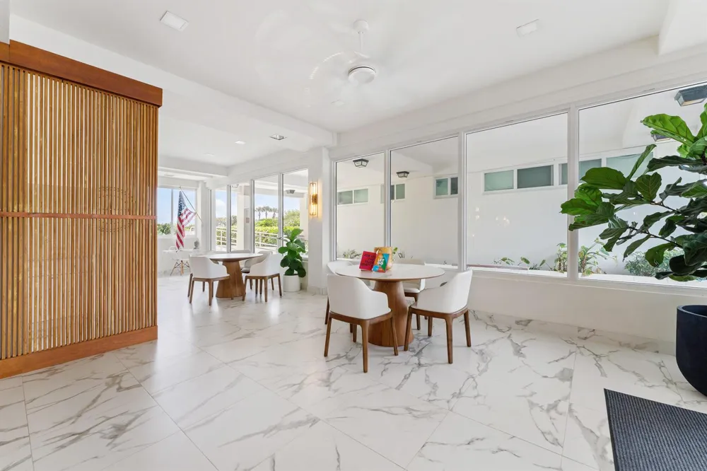 33 S Ocean Avenue #502 Palm Beach Shores, FL 33404