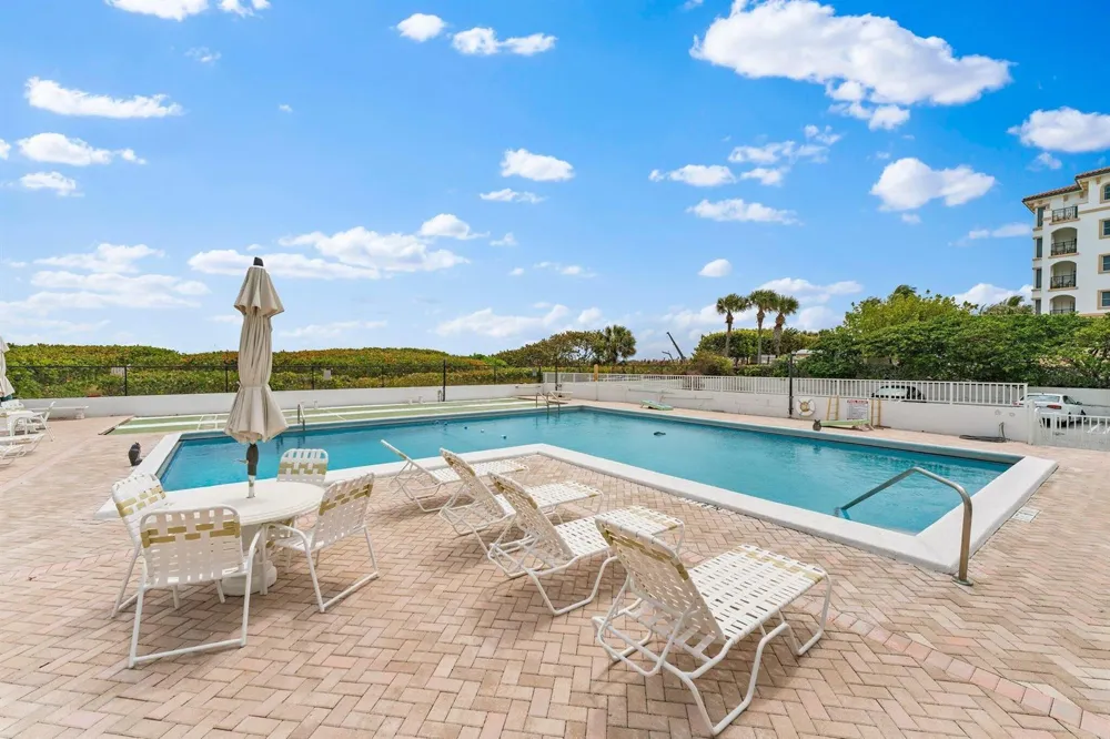 33 S Ocean Avenue #502 Palm Beach Shores, FL 33404
