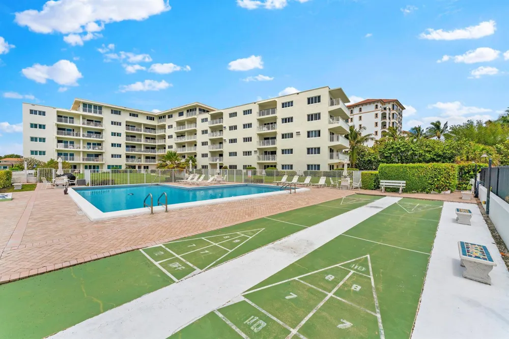 33 S Ocean Avenue #502 Palm Beach Shores, FL 33404