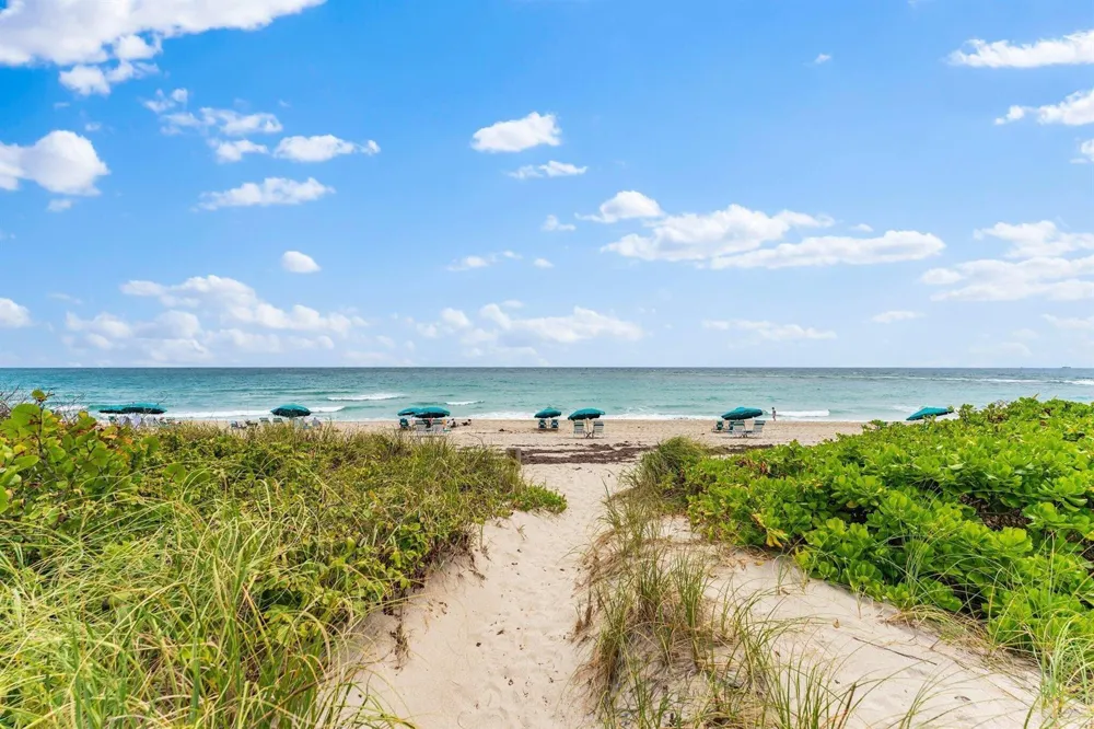 33 S Ocean Avenue #502 Palm Beach Shores, FL 33404