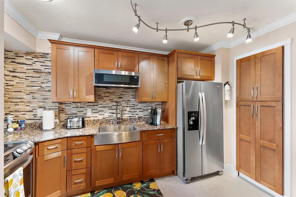 33 S Ocean Avenue #502 Palm Beach Shores, FL 33404
