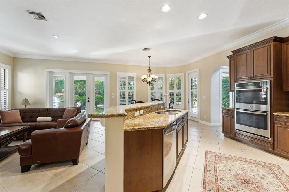 10380 Trianon Place Wellington, FL 33449