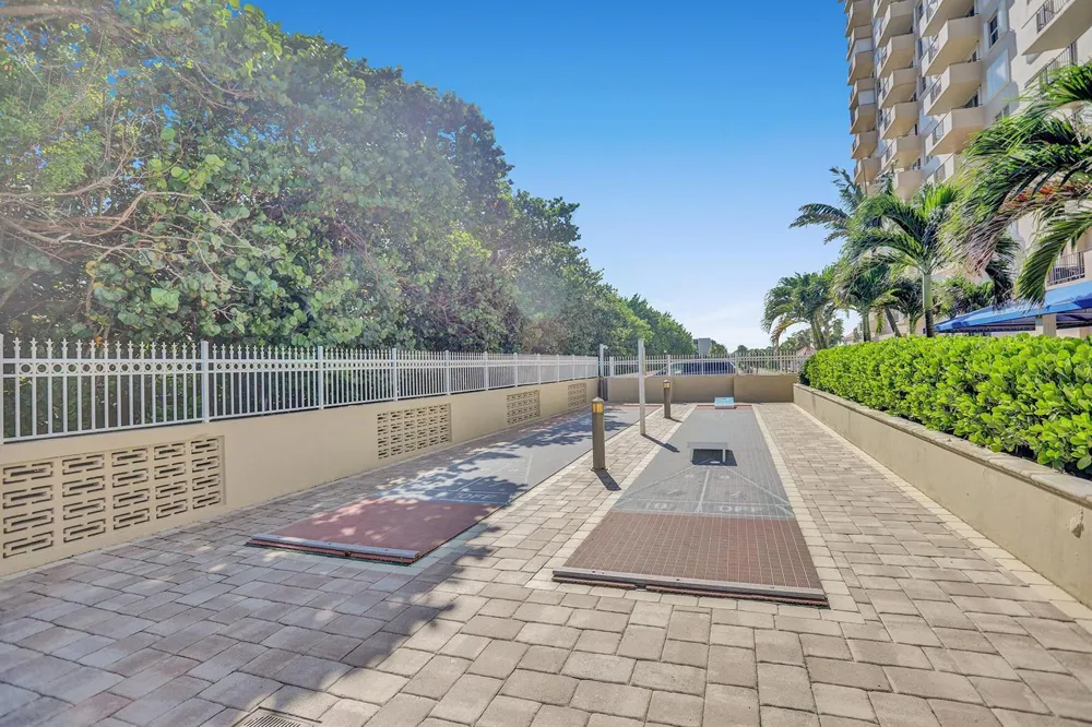 2000 S Ocean Boulevard #Lc Lauderdale By The Sea, FL 33062