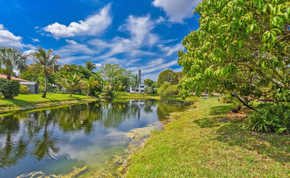 10170 NW 39th Court Coral Springs, FL 33065