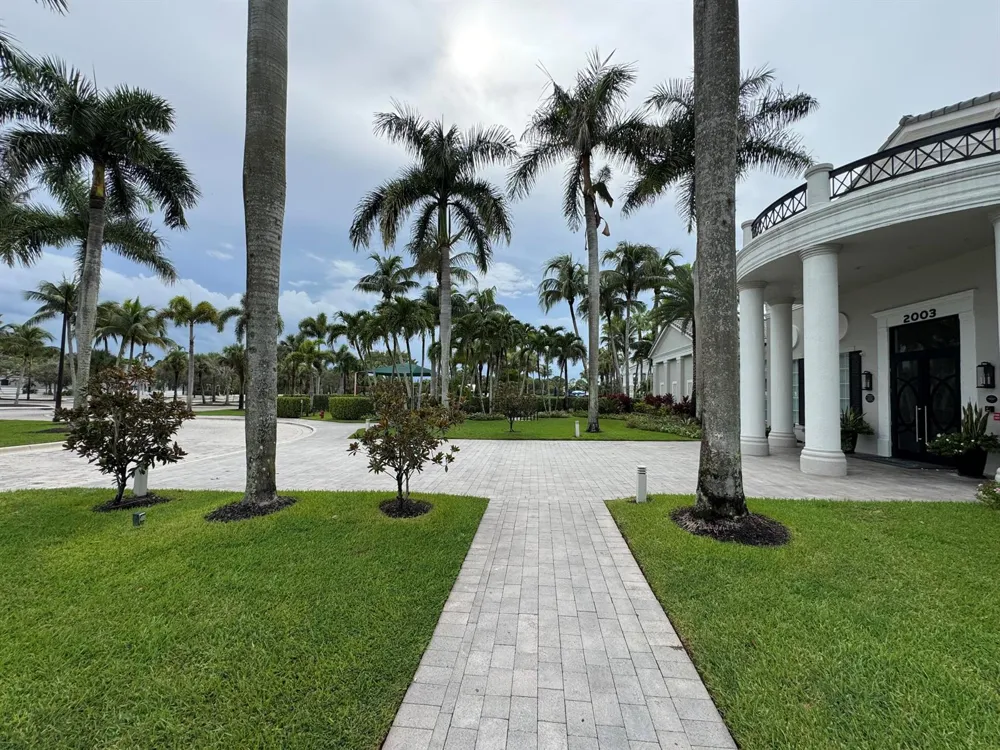 1831 Waldorf Drive Royal Palm Beach, FL 33411