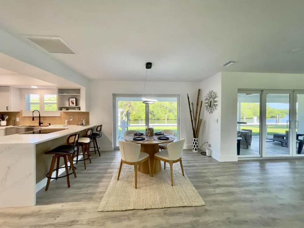 8585 SE Palm Street Hobe Sound, FL 33455