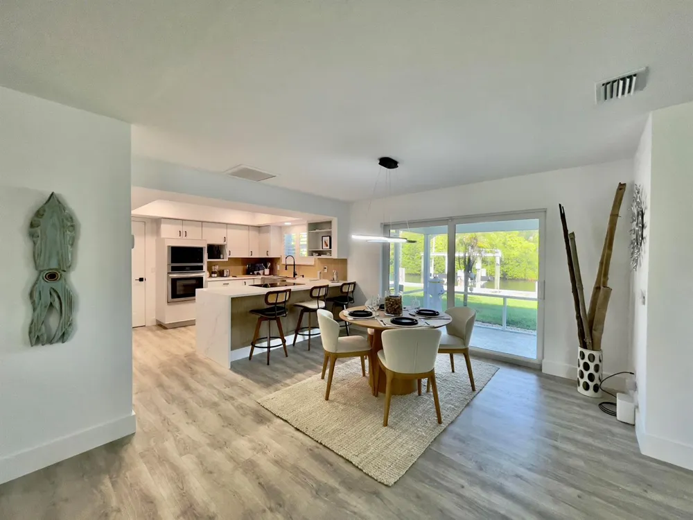 8585 SE Palm Street Hobe Sound, FL 33455